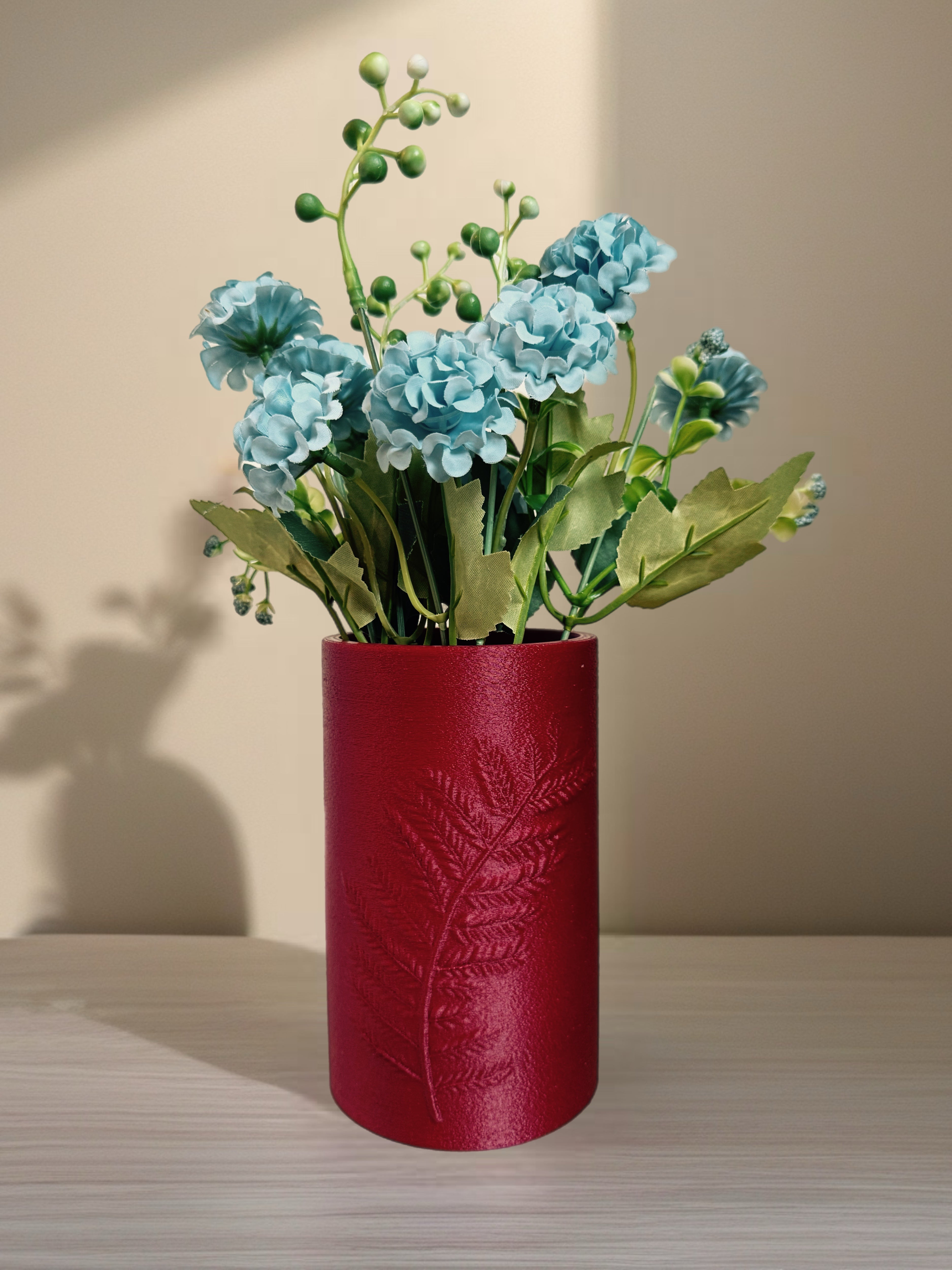 Vase "Fern" Maroon Red