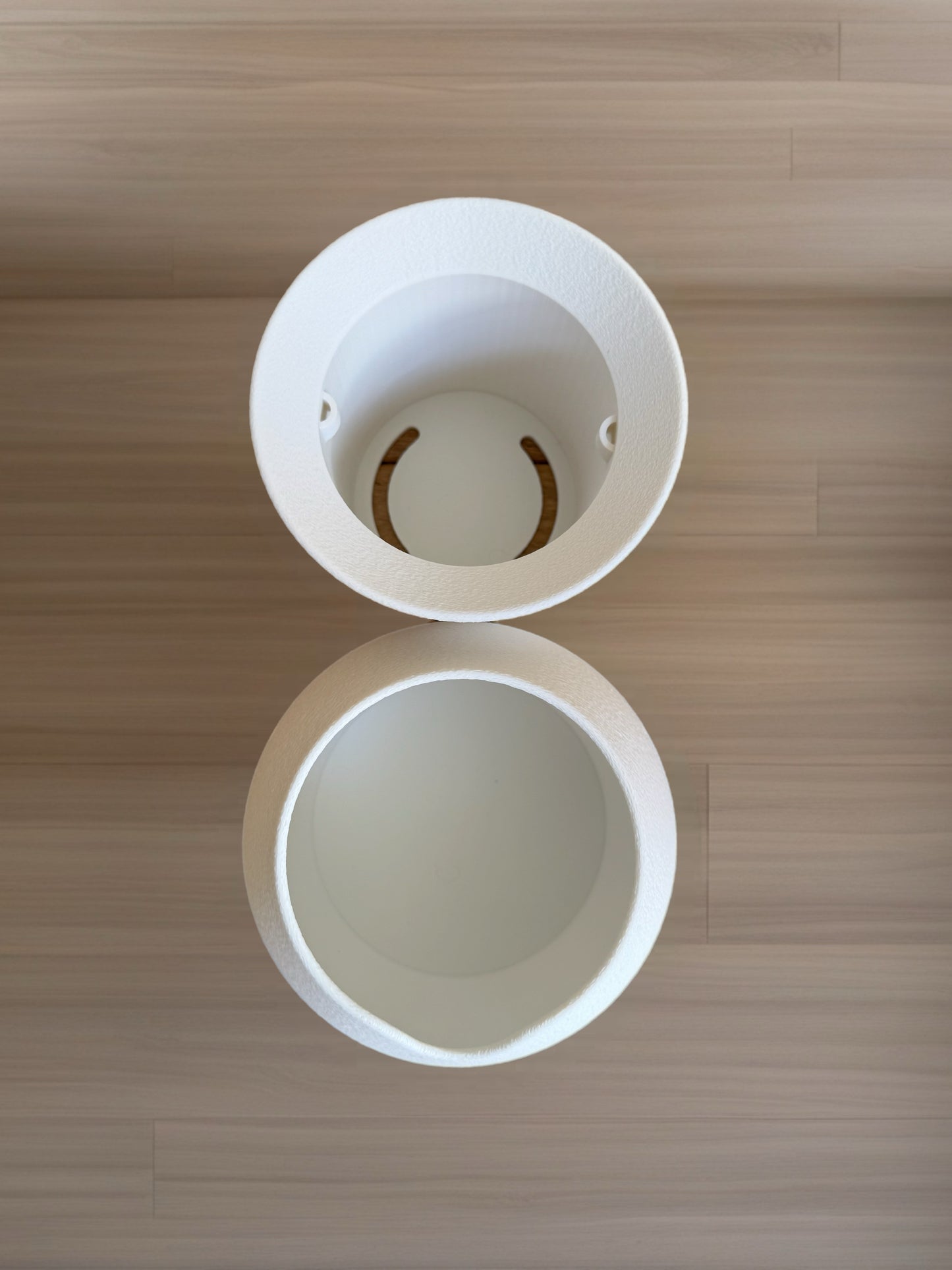 Self-Watering Planter "Aquaflora"