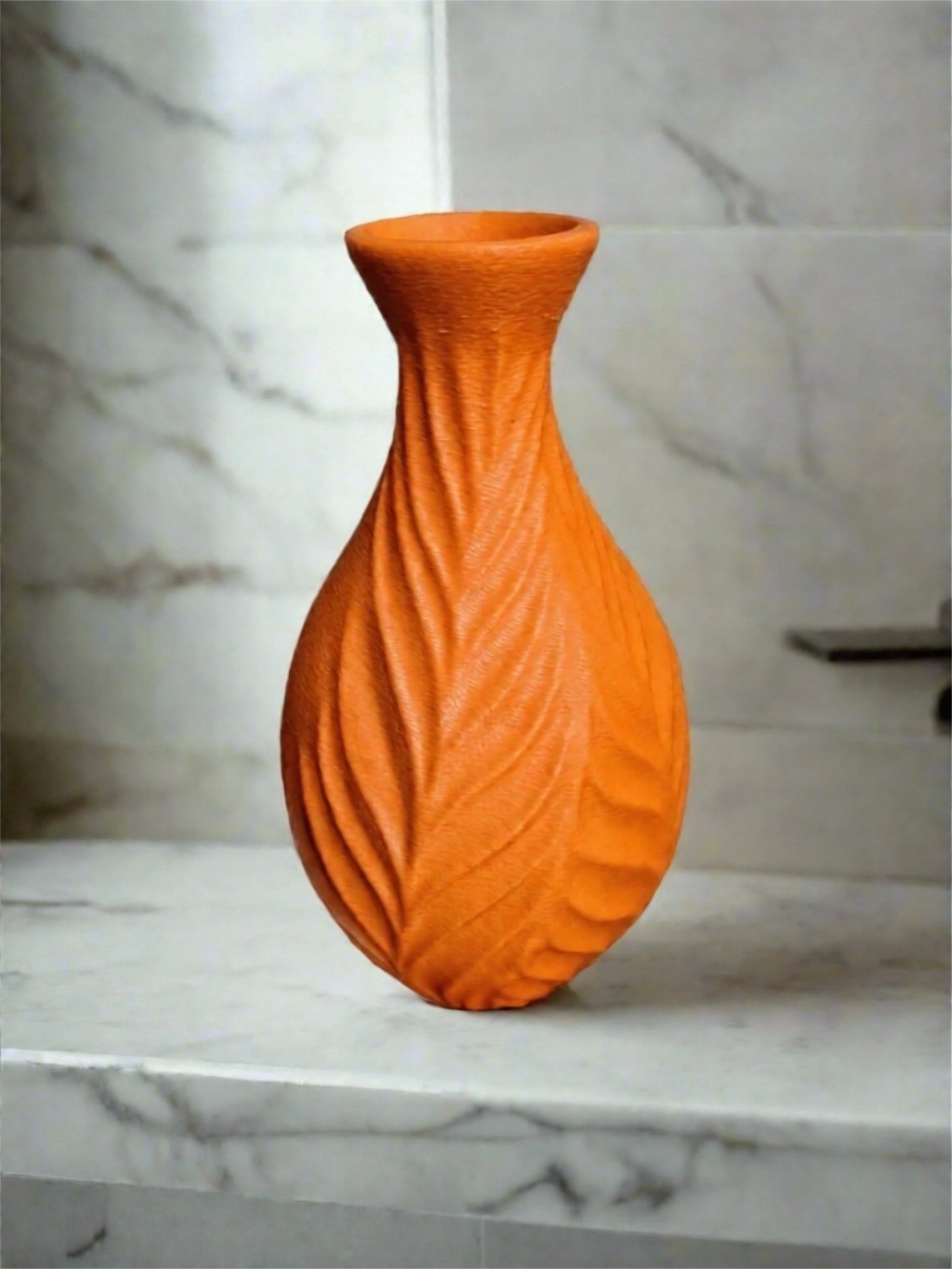 Vase "Whispering Petals" Orange