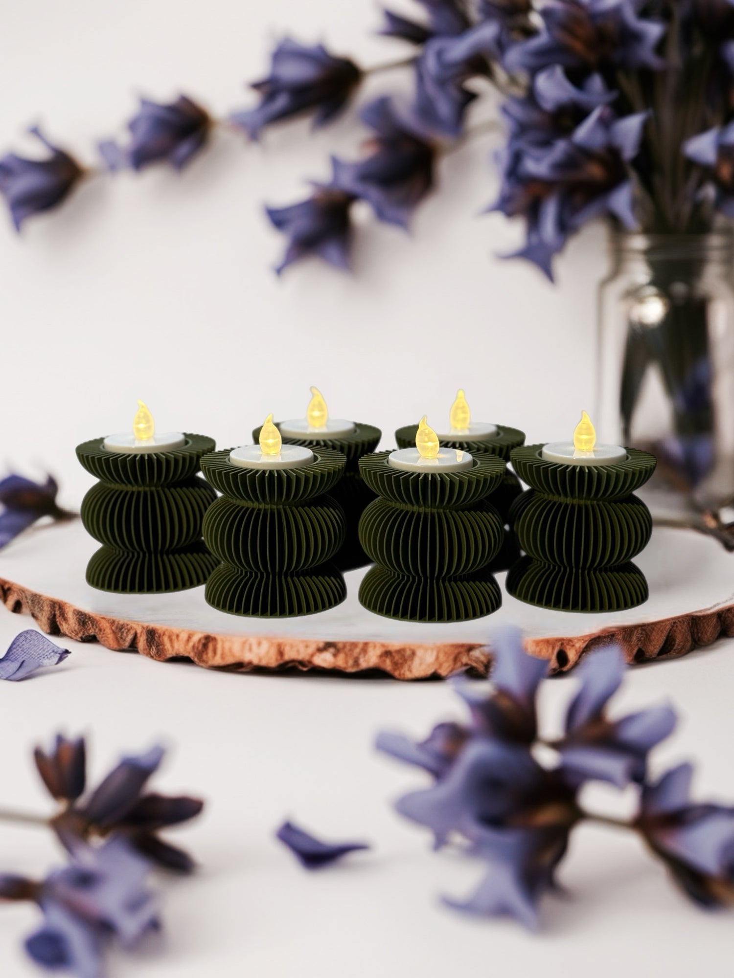 6 Romantic Tea Light Candle Holders + Electric Candles + Batteries "Attraction"