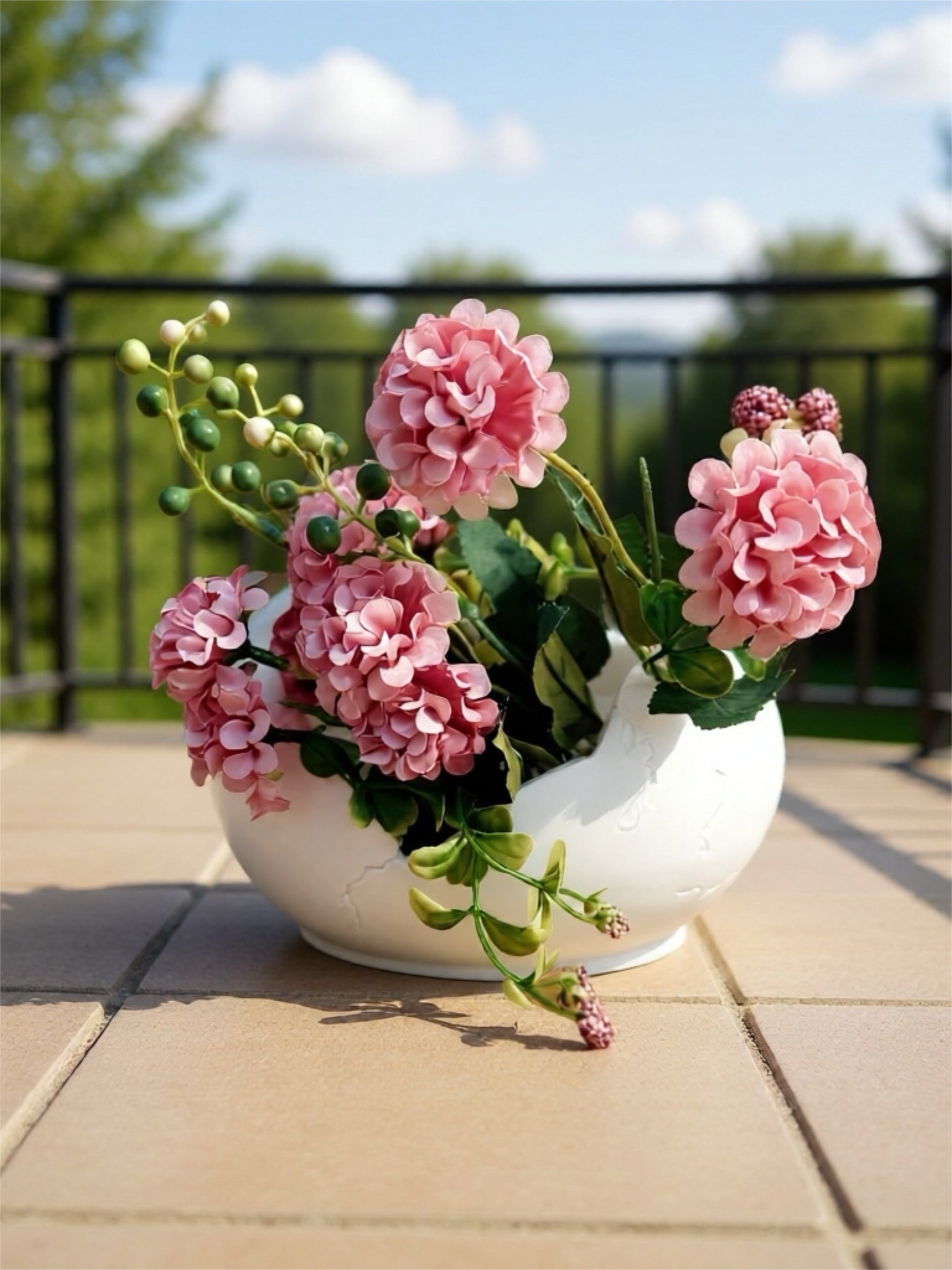 Outdoor Planters & Decor