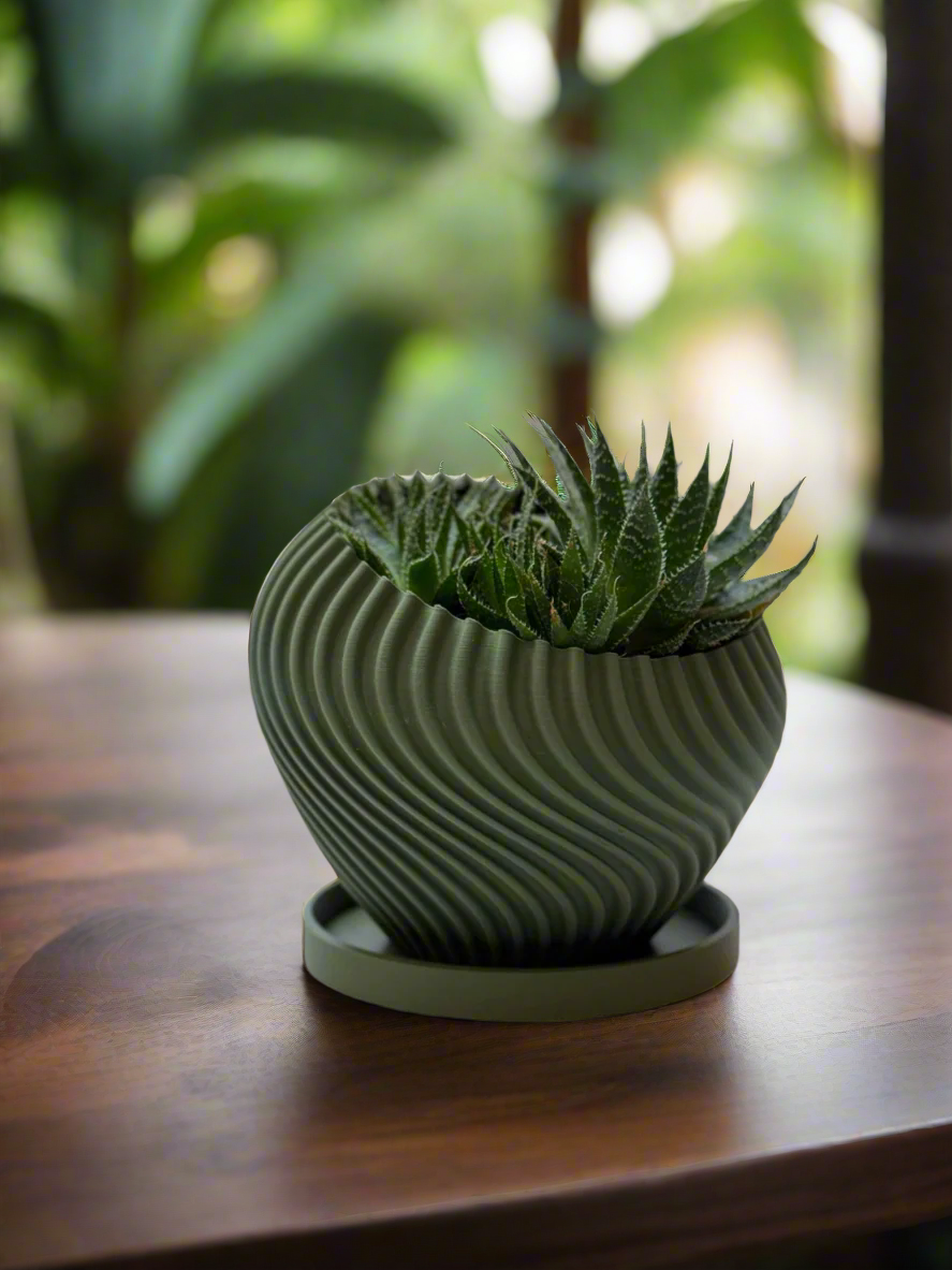 Modern Indoor Planter with Little Platter "Swirl"