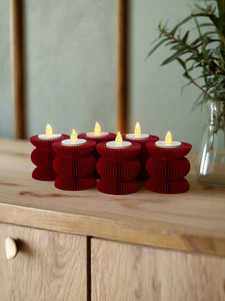 6 Romantic Tea Light Candle Holders + Electric Candles + Batteries "Attraction"