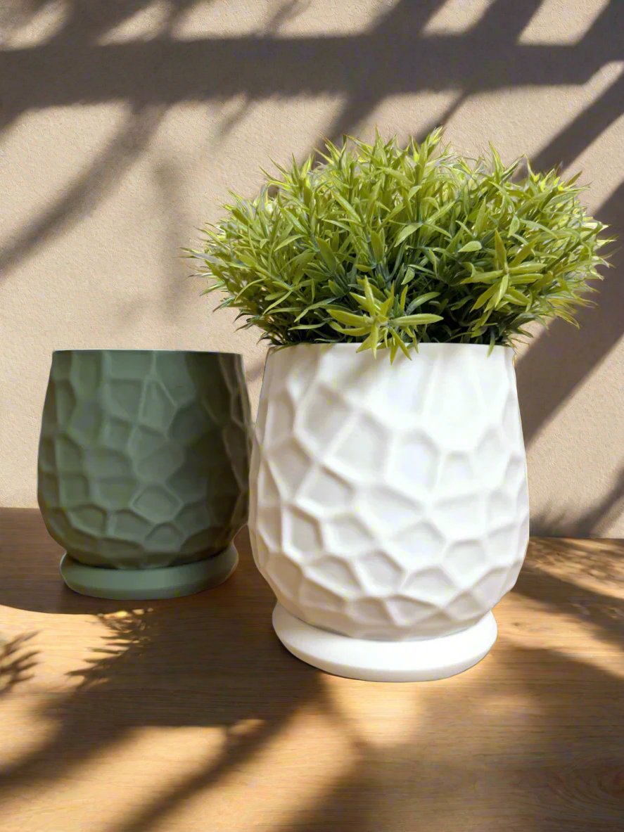 Sculptural Planter "Nido" with Screw-On Bottom