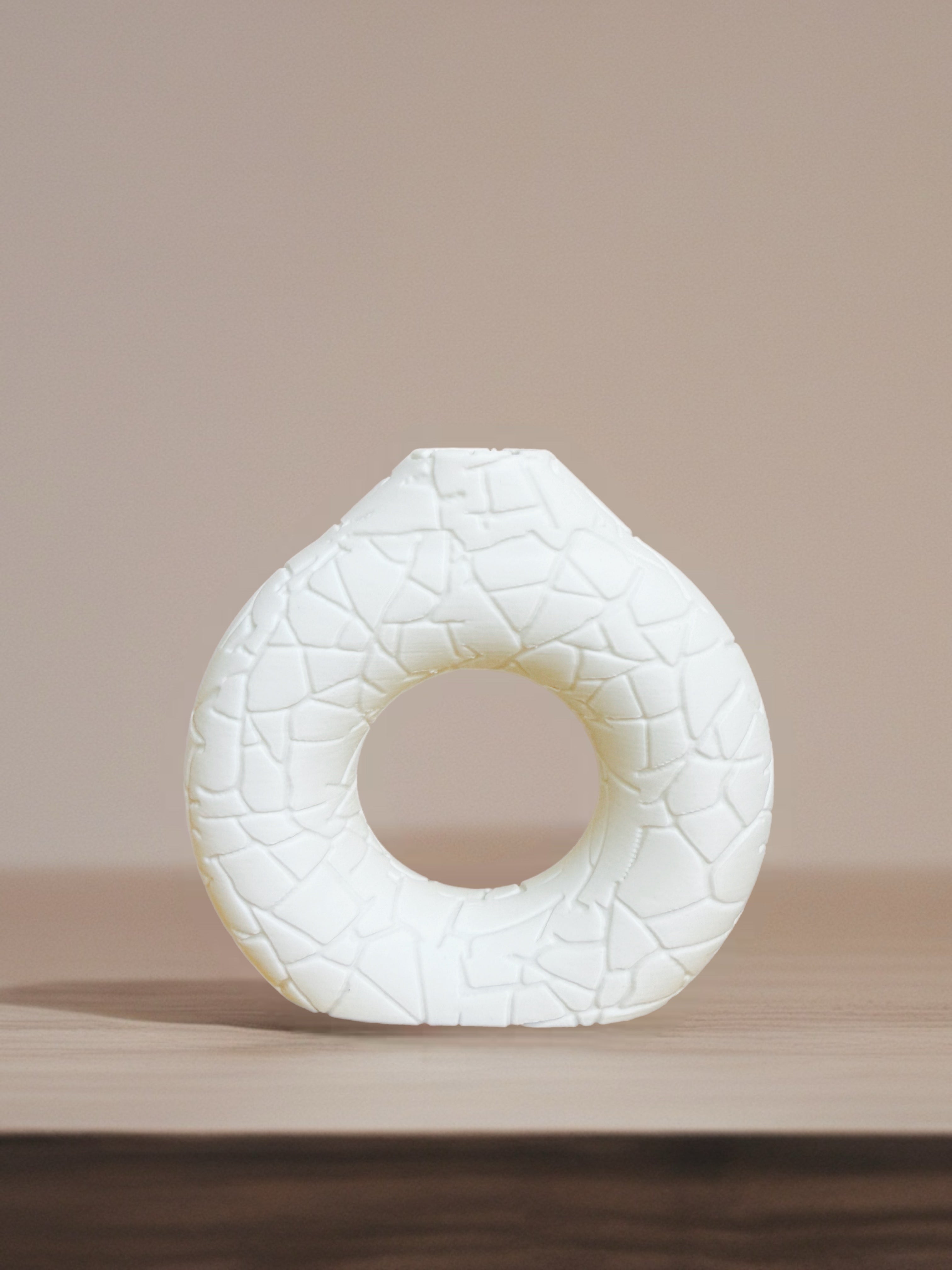 Cracked Toroide Vase