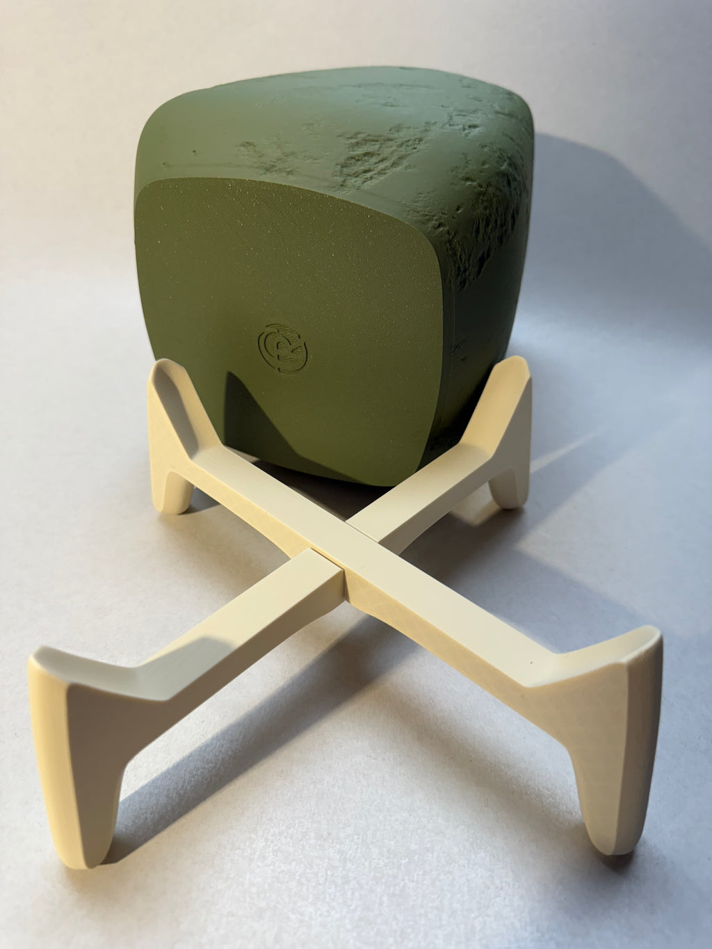 Planter with Concrete Texture "Freya"