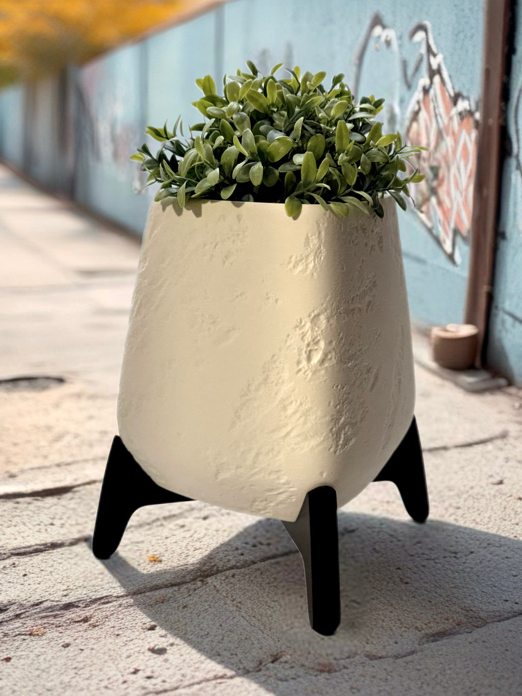Planter with Concrete Texture "Freya"