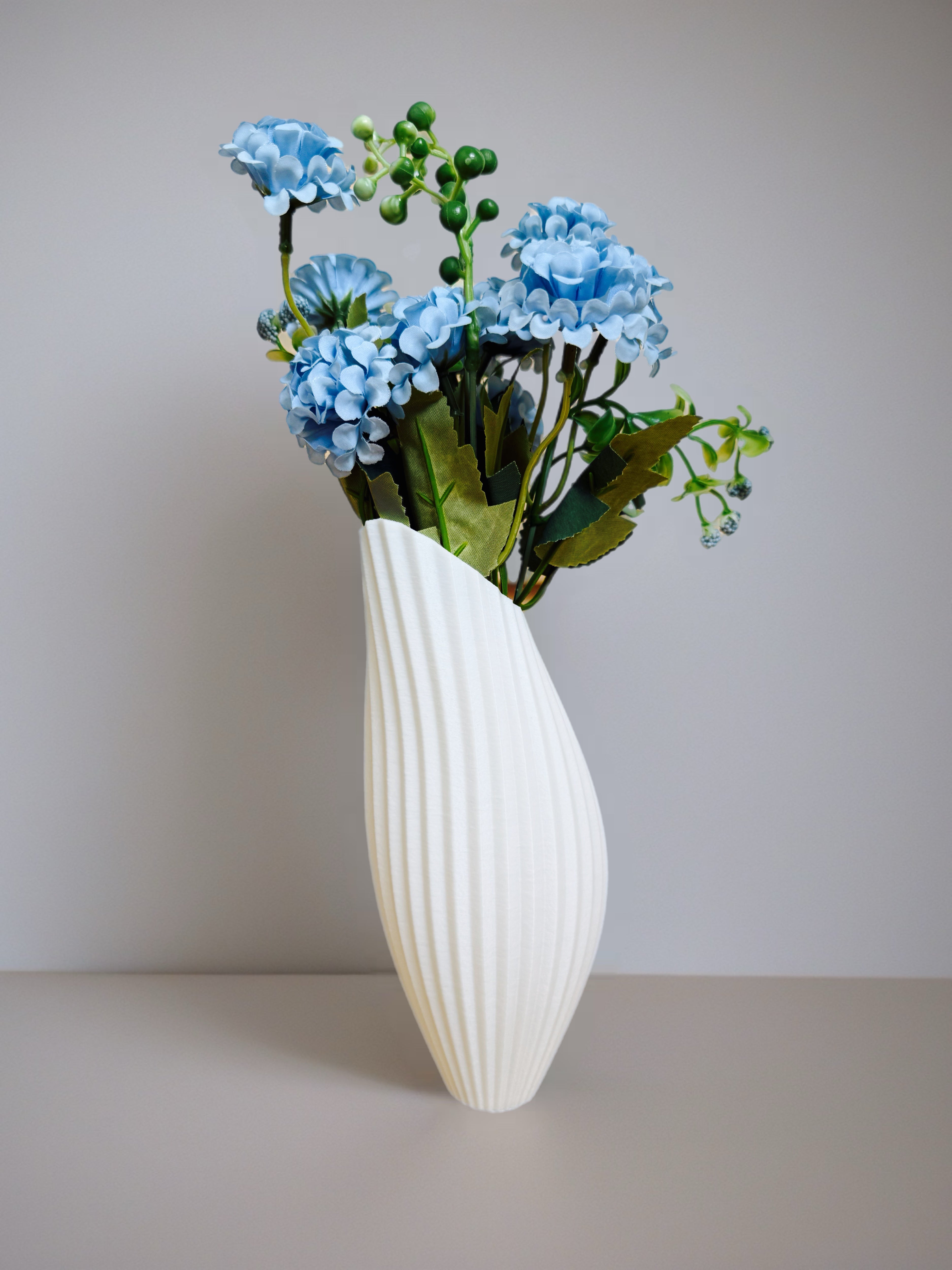 Indoor Vase "Folded Inside"