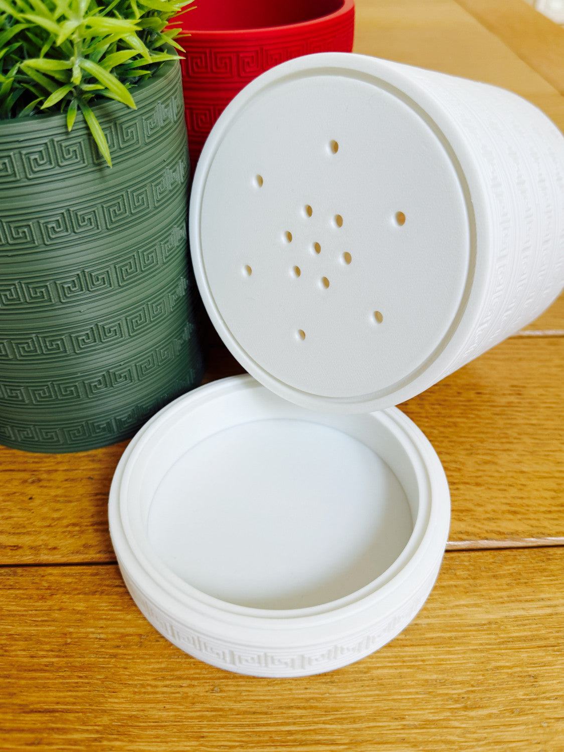 Indoor Planter and Vase "Athena" with Integrated Water Drainage