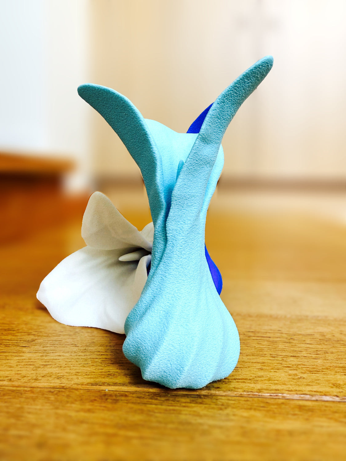 Orchid Shaped Indoor Vase "Natur" Baby Blue