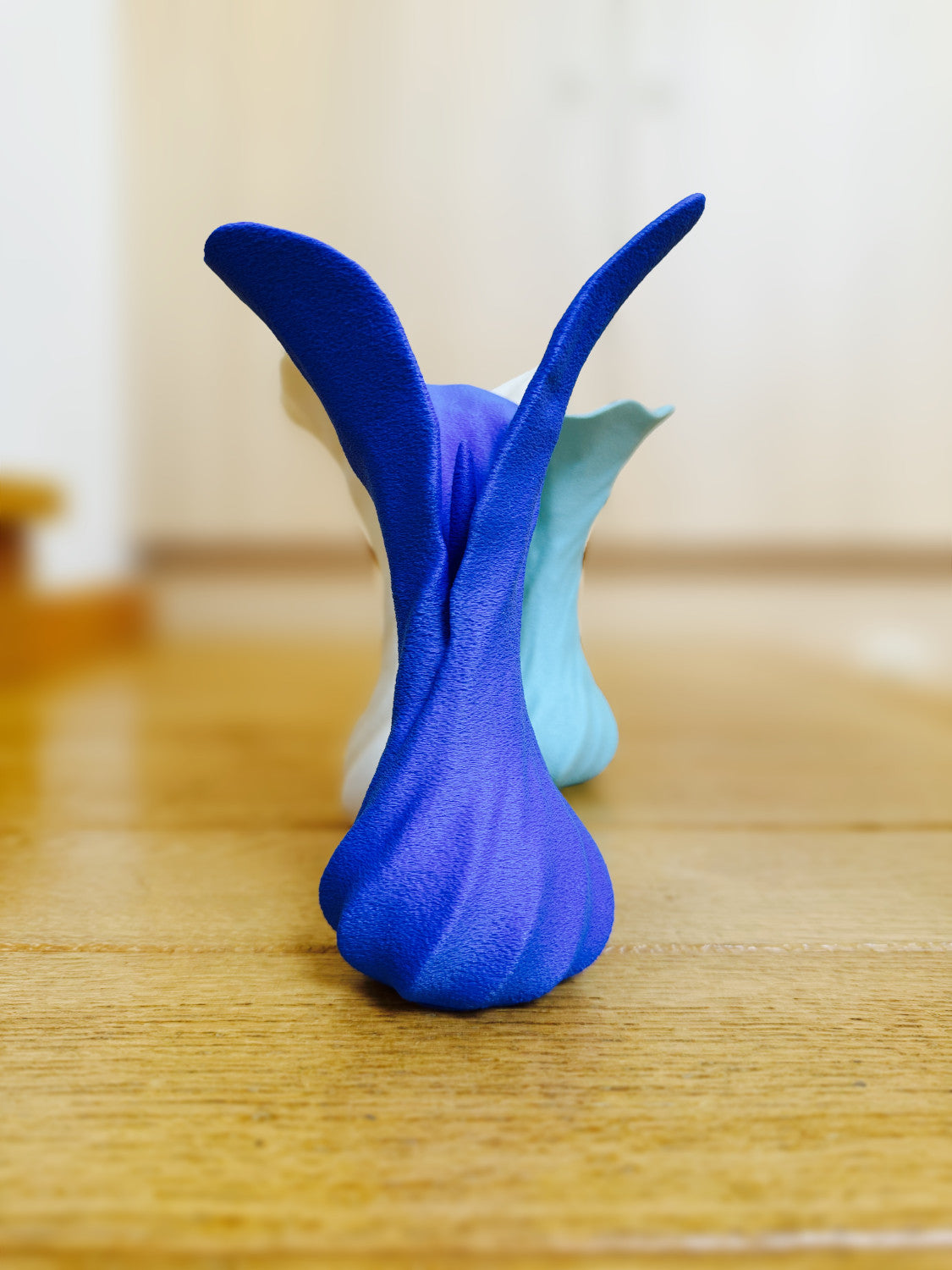 Orchid Shaped Indoor Vase "Natur" Blue
