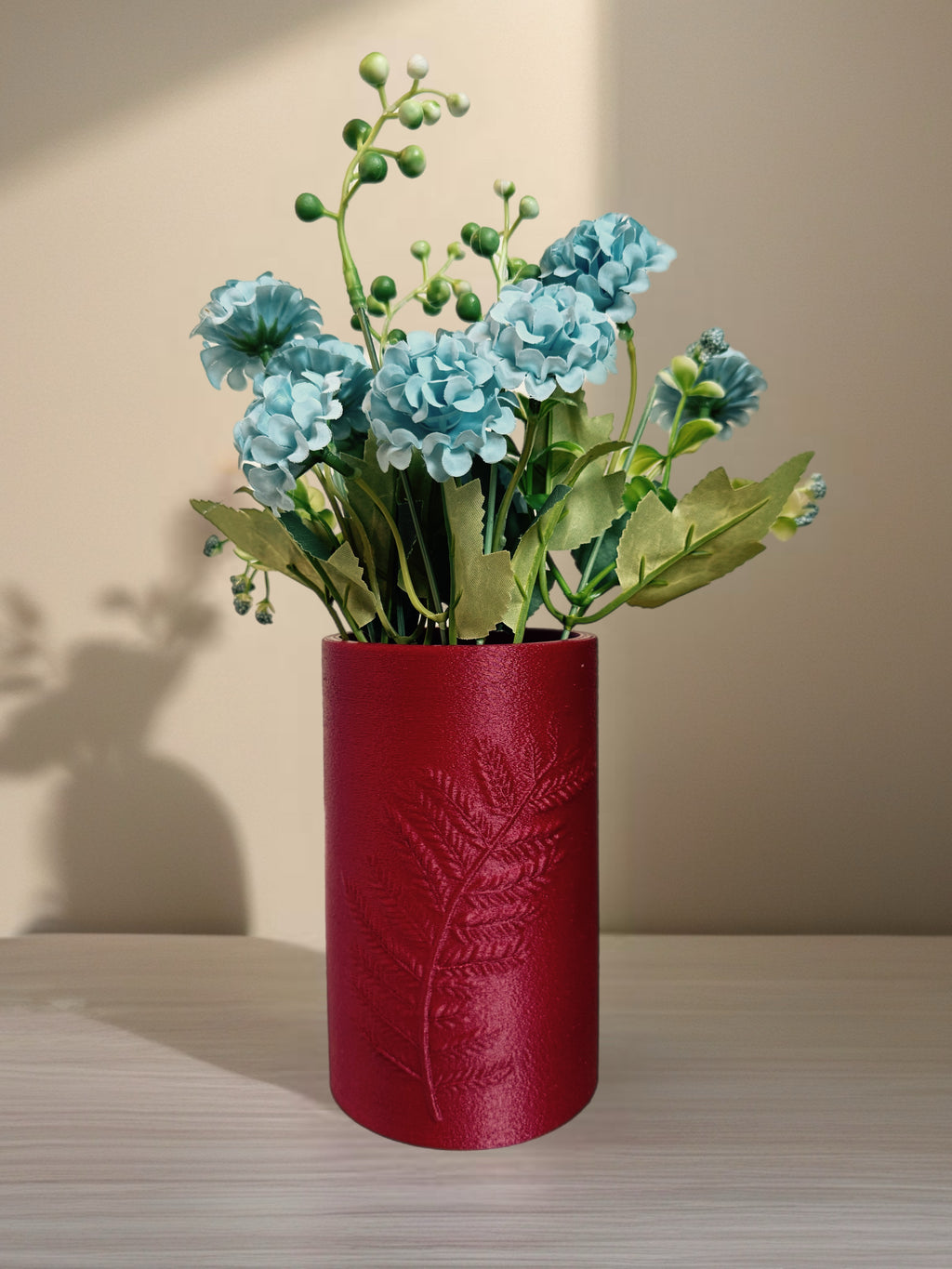 Vase "Fern" Maroon Red