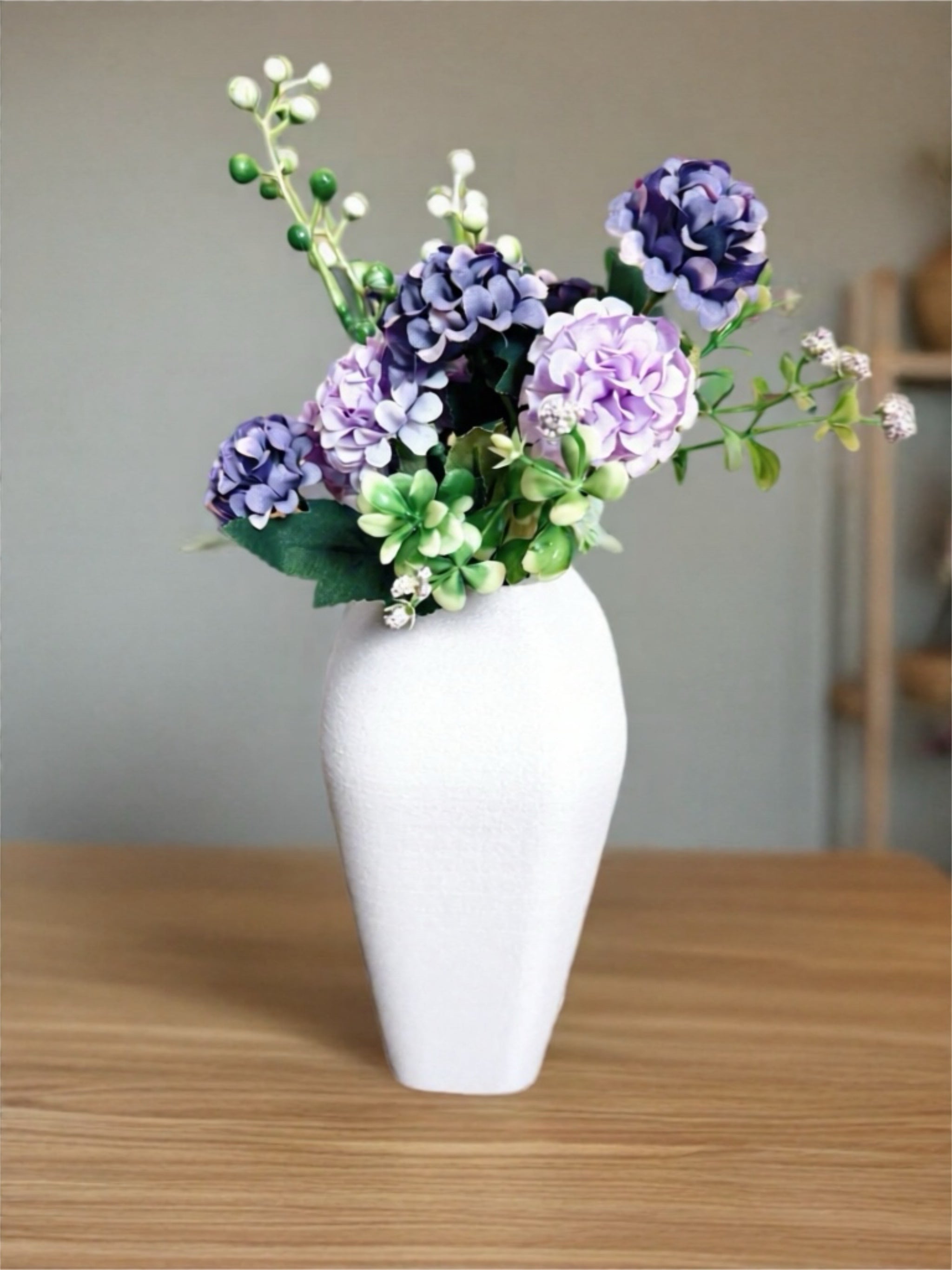 Vase "Andromeda" White