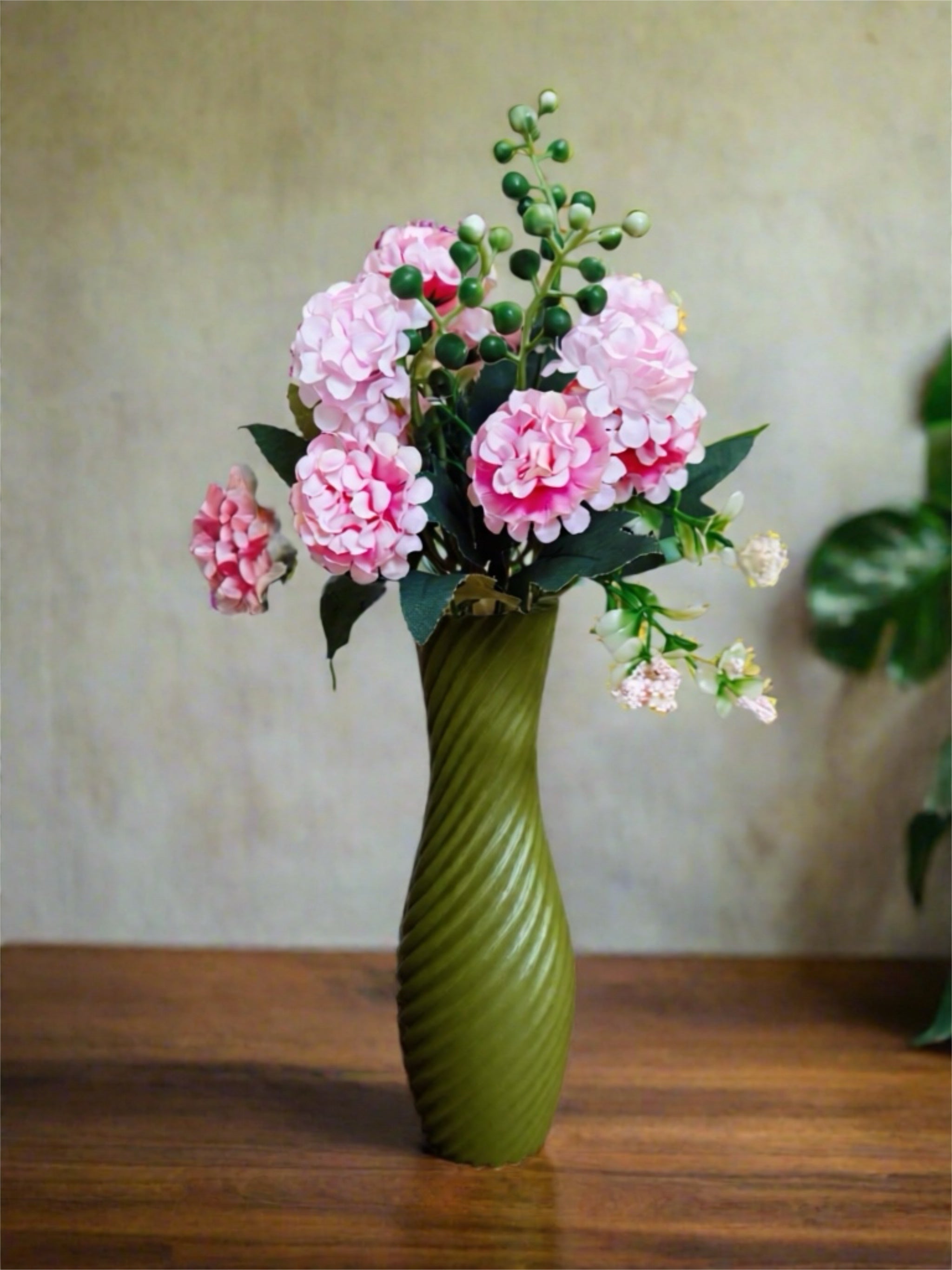 Vase "Helix" Olive Green