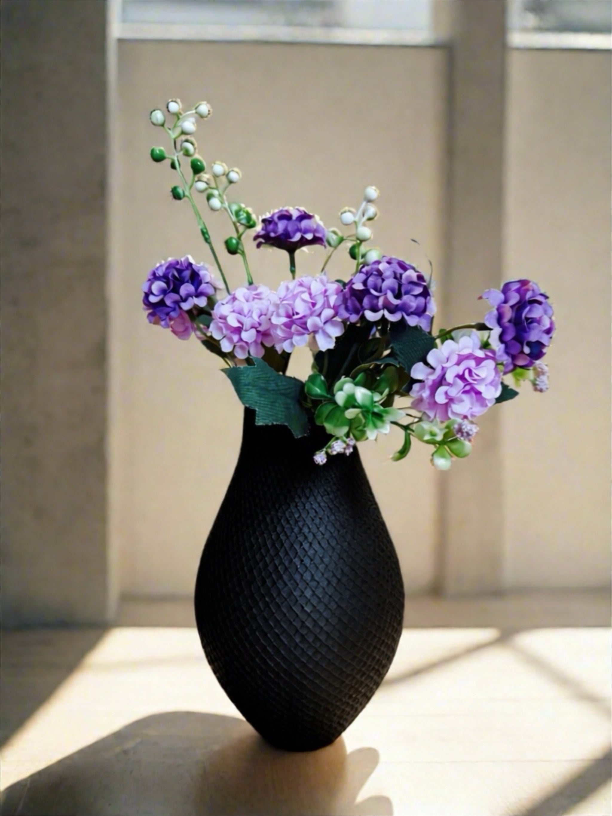 Indoor Vase "Umbra" Black