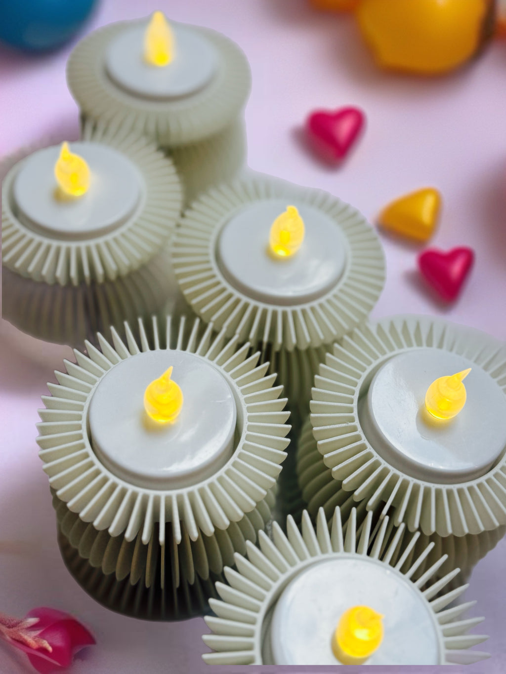 6 Romantic Tea Light Candle Holders + Electric Candles + Batteries "Attraction" White