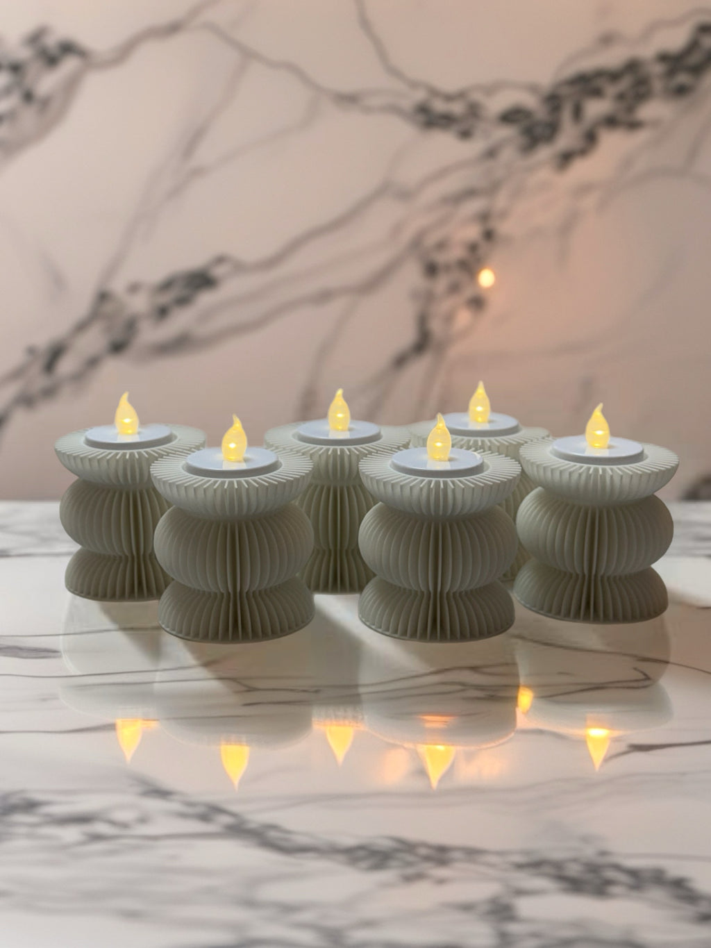 6 Romantic Tea Light Candle Holders + Electric Candles + Batteries "Attraction"