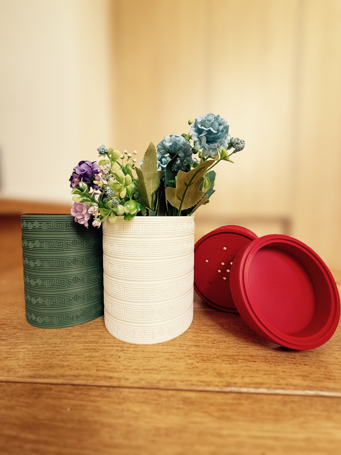Indoor Planter and Vase "Athena" with Integrated Water Drainage